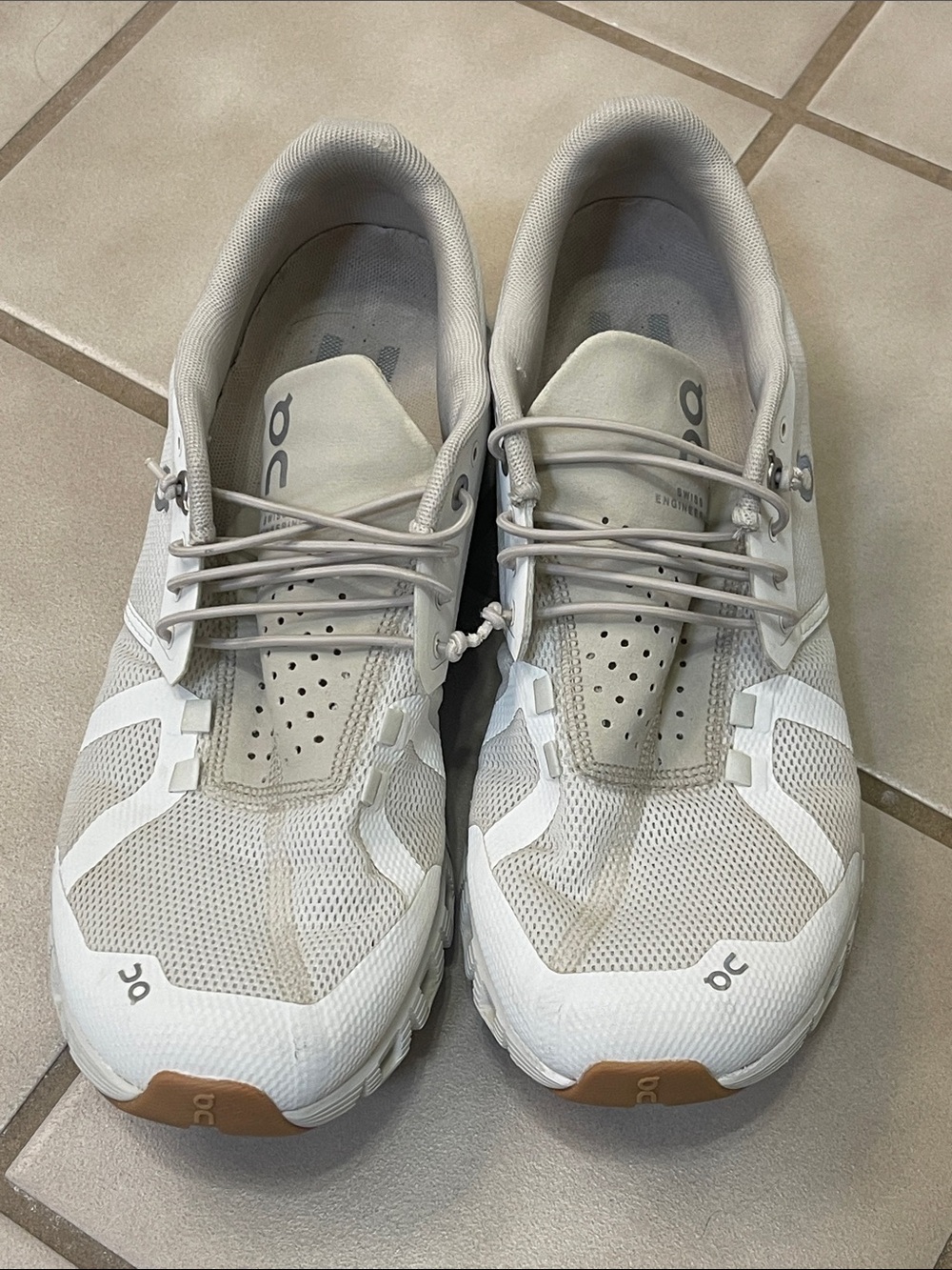 On Running Cloud Womens Athletic Shoes - White with Gum Sole